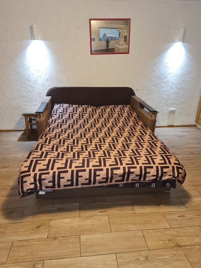 Студіо На Кoновальця Lägenhet Lviv Exteriör bild